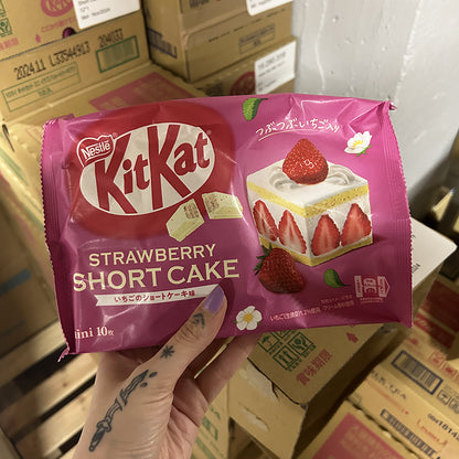 Kit Kat mini - Fraise / Short cake